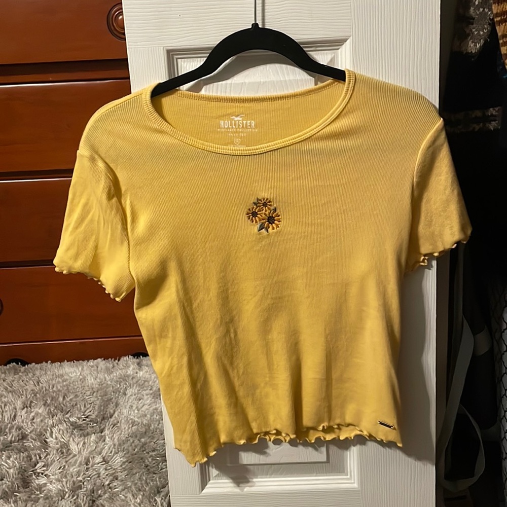 Hollister Sunflower Tee